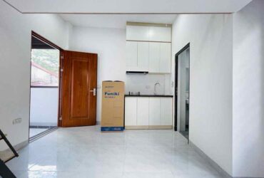 Bán căn hộ dịch vụ 75m 6 tầng thang máy, lô góc, ngõ thông ô tô đỗ cổng, vài bước ra phố, PCCC đầy đủ, dòng tiền ổn định