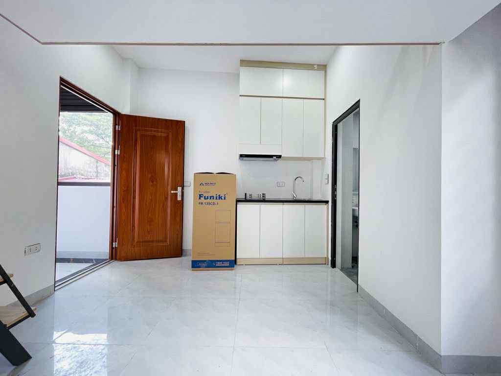 Bán căn hộ dịch vụ 75m 6 tầng thang máy, lô góc, ngõ thông ô tô đỗ cổng, vài bước ra phố, PCCC đầy đủ, dòng tiền ổn định