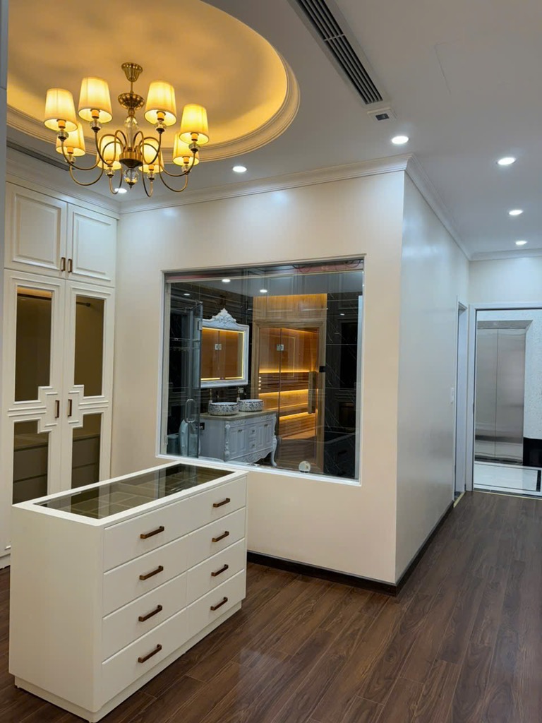 BÁN NHÀ HỒNG TIẾN LONG BIÊN, OTO ĐỔ CỔNG-THANG MÁY-75M-NHỈNH15 TỶ(TL)