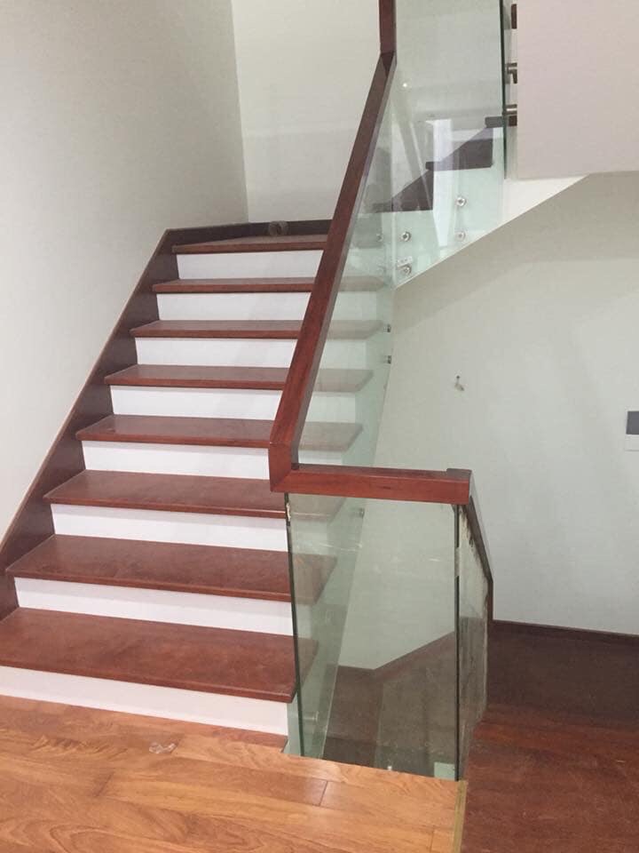 Tôi cần cho thuê nhà mới, hai đường đi, Thái Hà; vỉa hè 96m2* 5T- 30 Tr