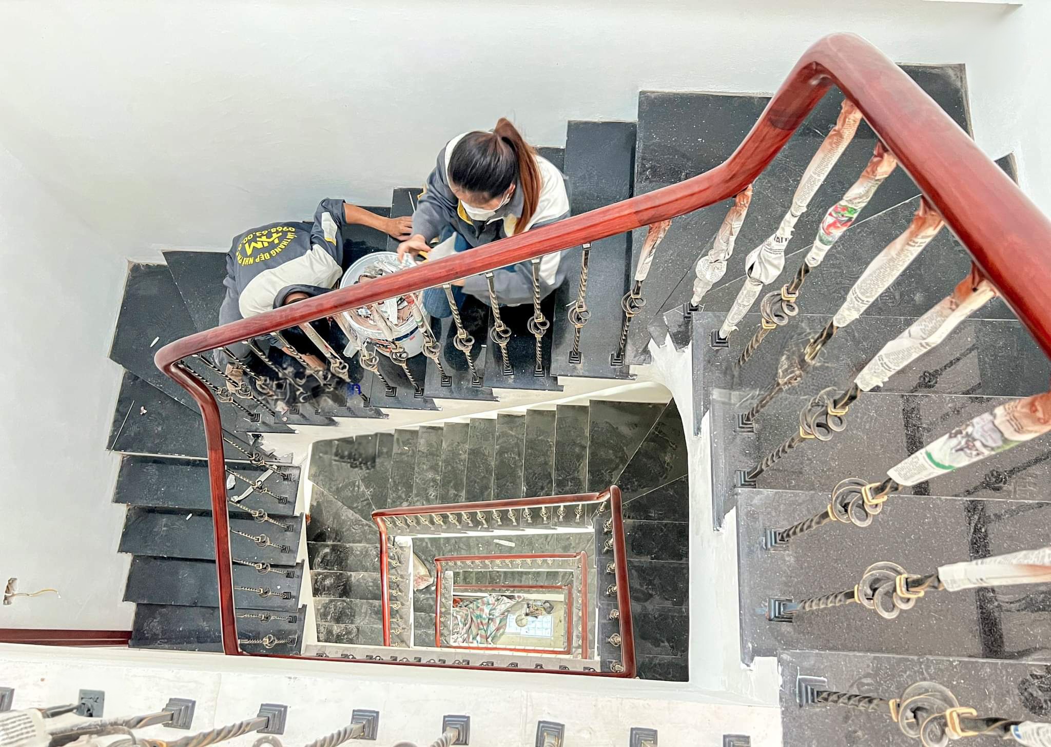 Nhà mình cho thuê Nhà KD, VP, Nhà Hàng, 103m2_ 5T;, Lạc Trung-32 Tr