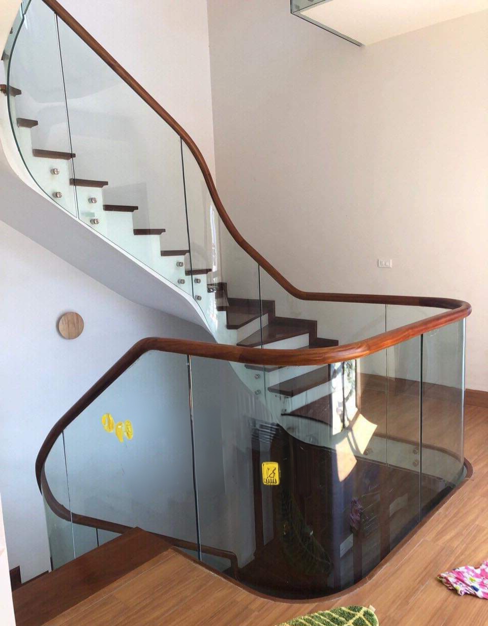 Nhà mình cho thuê nhà mới, căn góc, Mai Hắc Đế; vỉa hè 94m2* 5T- 31 Tr