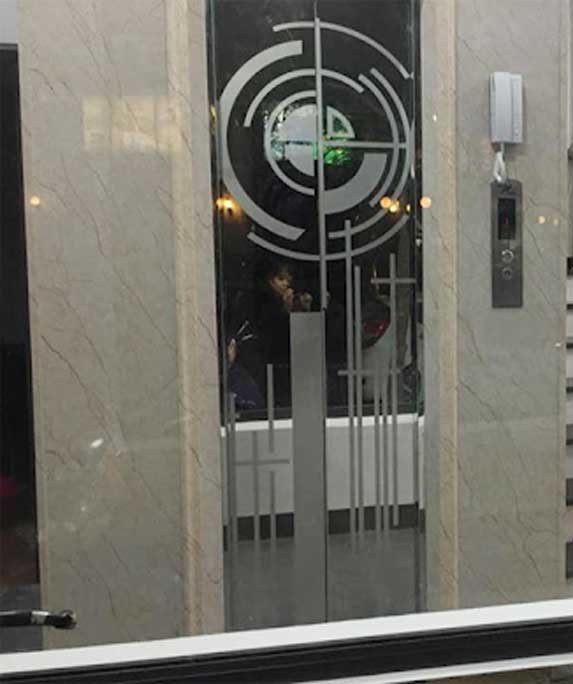 Cho thuê nhà hai cửa đi , thang máy,vỉa hè, 116m2- 4T, Đào Tấn_43 Tr