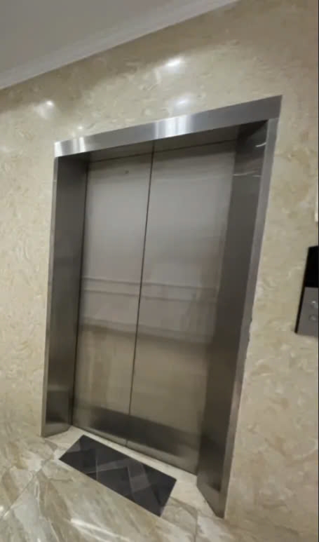 Cho thuê nhà mới, hai mặt tiền, 97m2_ 4T; vỉa hè, Trần Nhân Tông-30 Tr