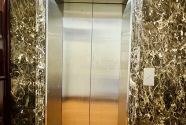 Cho thuê nhà mới, lô góc, Giảng Võ, thang máy, 121m2x 4T vỉa hè 50 Tr