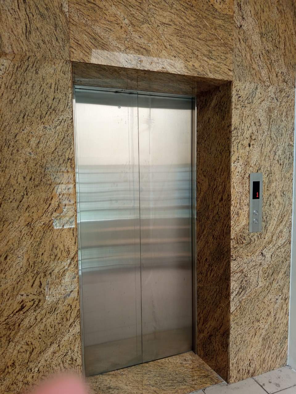 Tôi cho thuê Nhà căn góc, mới ,vỉa hè, 118m2- 4T, Trần Nhân Tông_43 Tr