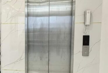 Nhà mình cho thuê nhà hai cửa đi, mới, 101m2_ 4T; vỉa hè, Lò Đúc-30 Tr