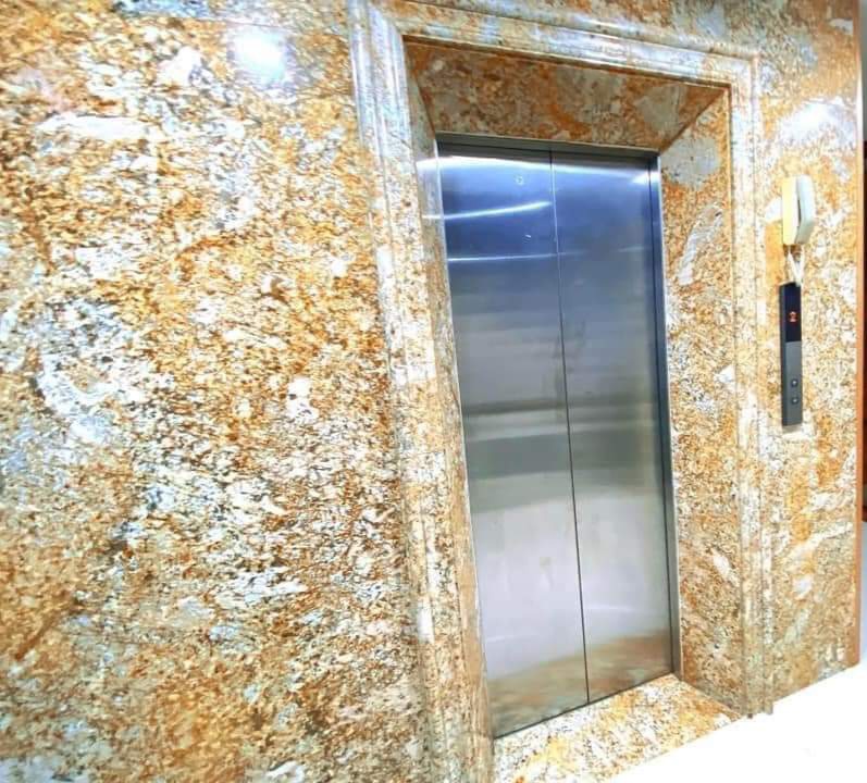 Tôi cho thuê nhà hai mặt tiền,mới ,vỉa hè, 106m2- 5T, Thành Công_30 Tr