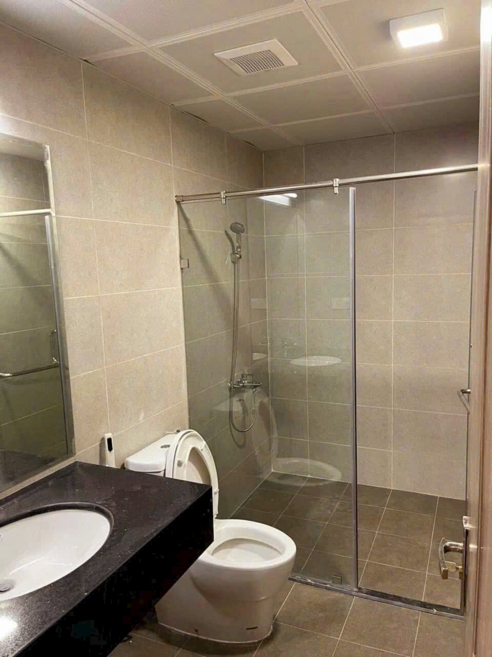 Cho thuê nhà mới, hai mặt tiền, Phương Liệt, 110m2x 4T vỉa hè 30 Tr