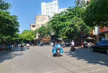 bán nhà mặt phố Ngọc Lâm, 60m, mặt tiền 5m, vỉa hè rộng, kinh doanh ngày đêm