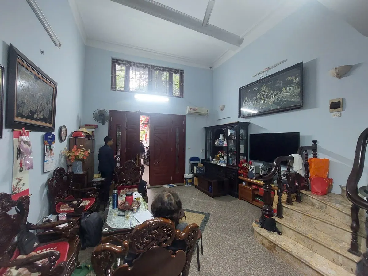 Bán Nhà Đông Tác 65m2. 5 tầng. mặt tiền 6.9m. giá 25.8 tỷ Đống Đa Hà Nội