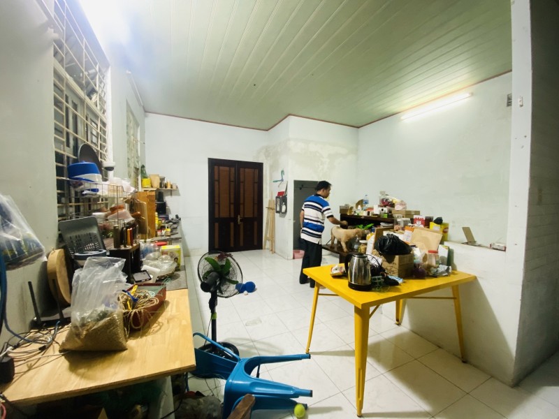 Bán nhà mặt phố, đường Số 26, P Cát Lái, TP HCM, DT 116m2, 3 tầng, 4PN, SH, giá 7.6 tỷ.