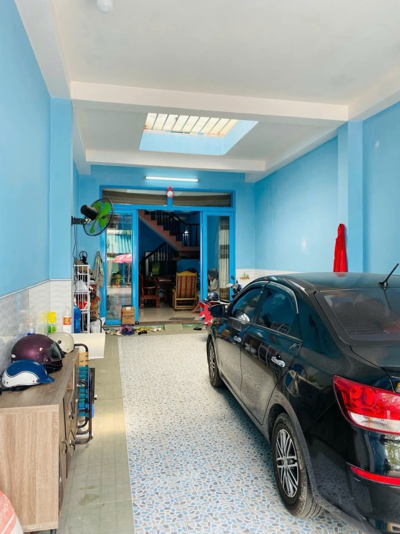 Bán nhà 2 Tầng Dĩ An,SHR đường nhựa 16M,ngay chợ kinh doanh buôn bán tốt