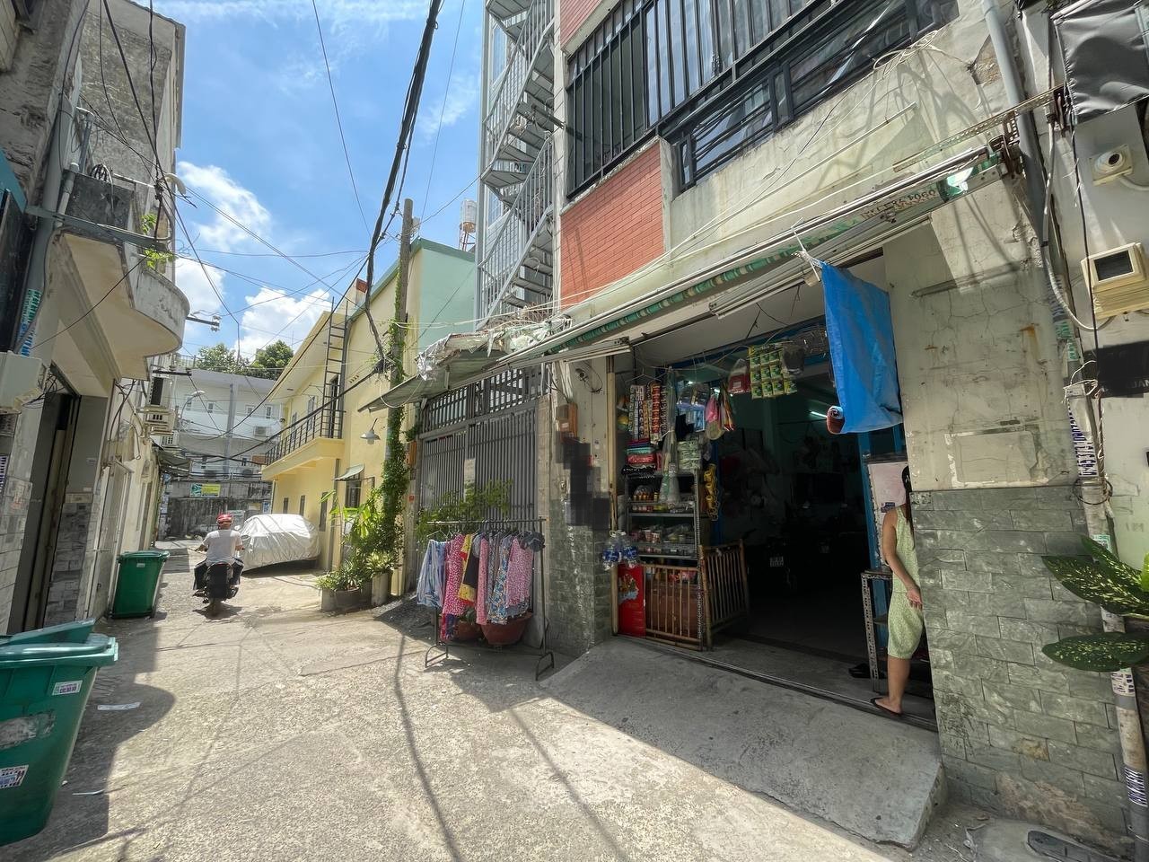 Bán nhà Bùi Xuân Phái, Tân Phú – 64m2, A4, 4 Tầng – Hẻm xe hơi 7 chỗ