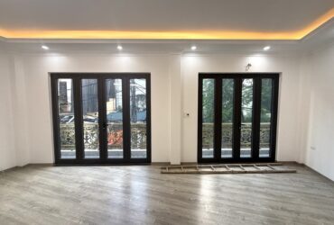 BÁN NHÀ ĐẸP NGUYỄN SƠN LONG BIÊN,THANG MÁY, LÔ GÓC. OTO-38M NHỈNH 11 TỶ (TL)