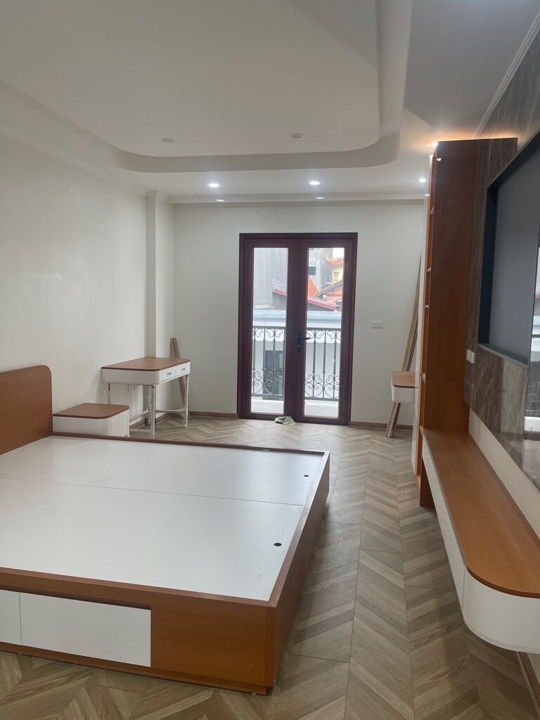 BÁN NHÀ THANH AM LONG BIÊN, MỚI TINH-OTO ĐỖ- 54M-NHỈNH6 TỶ(TL)