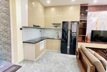 BÁN NHÀ NGỌC THUỴ LONG BIÊN, DÂN XÂY-OTO-40M- NHỈNH 6 TỶ(TL)