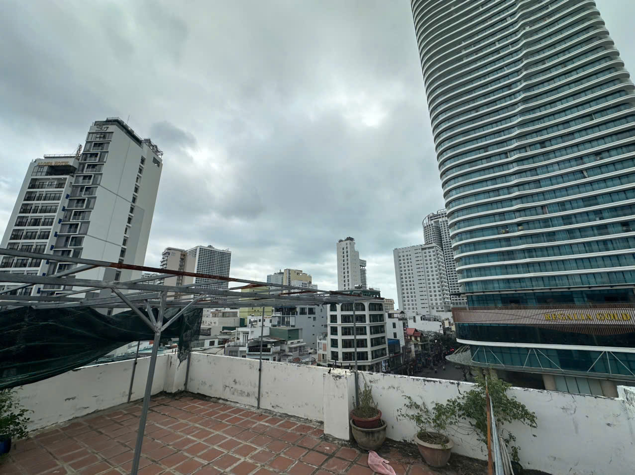 bán nhà 6 tầng mặt tiền nguyễn thị minh khai – cách biển 500m – đang cho thuê có dòng tiền ổn định