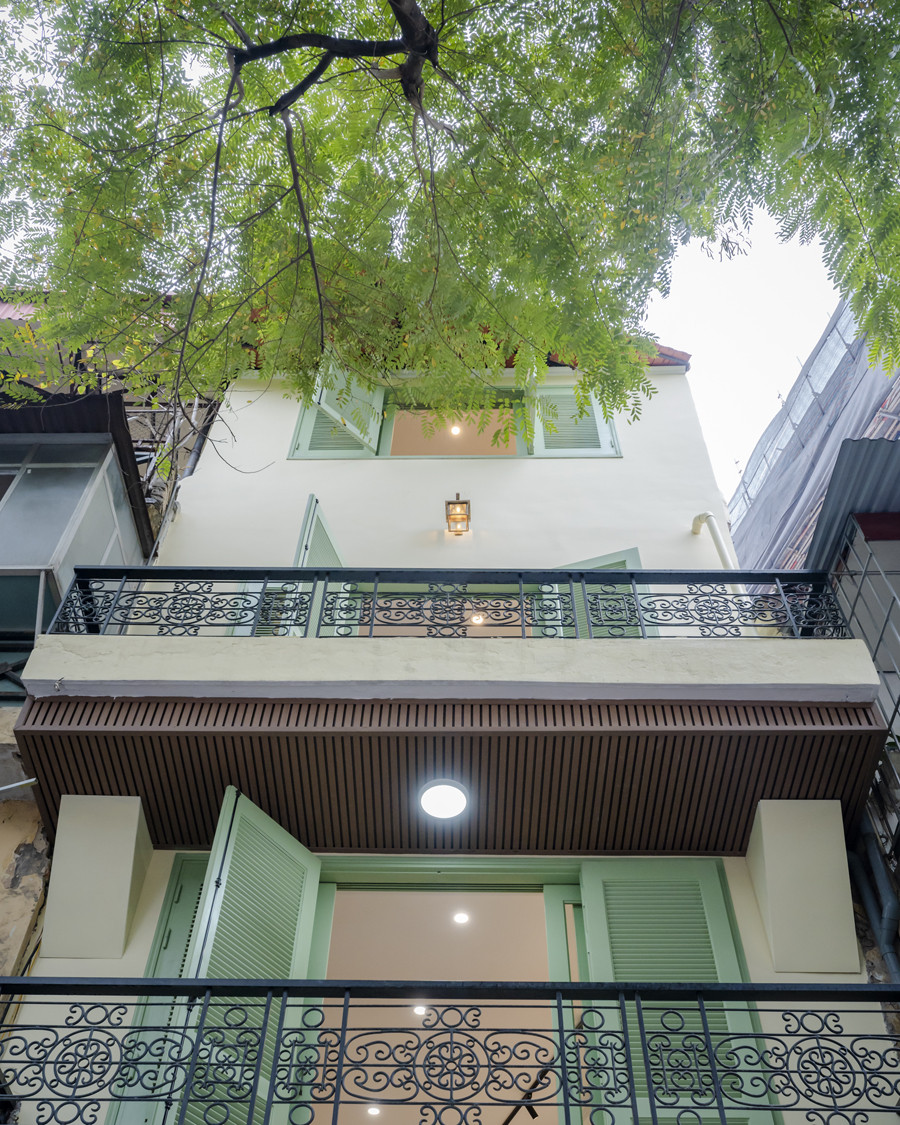 Bán nhà Thúy Lĩnh diện tích 35m, 5 tấng, mặt tiền 3.5m giá gần  7 tỷ có thang máy ô tô vào nhà, mặt ngõ kinh doanh