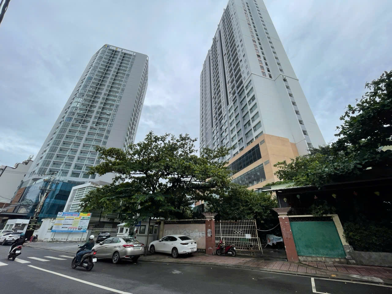 Bán nhà 3 tầng mặt tiền Phan Chu Trinh – trung tâm Nha Trang, đối diện D’Qua, cách biển 500m