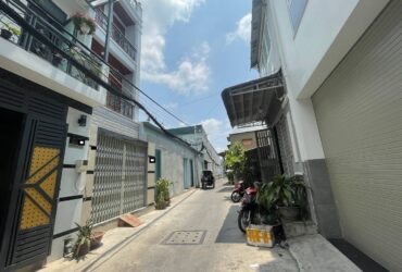 Bán Nhà Lê Trọng Tấn, Tân Phú – 71m2 A4, Ngang 5m, Hẻm xe hơi vào nhà