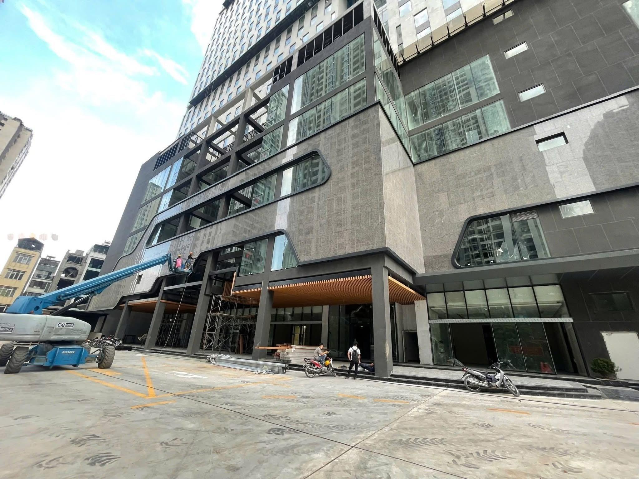 LỢI NHẬN DÒNG TIỀN 60 TRIỆU/1 THÁNG  TRIỆU BỎ VỐN 2,5 TỶ, SỞ HỮU NGAY SÀN VĂN PHÒNG SỔ ĐỎ 136 HỒ TÙNG MẬU.