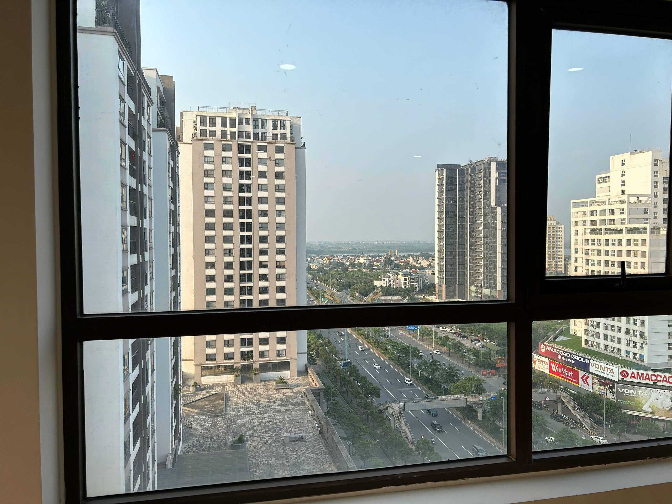 10.10.25 Bán căn hộ 3 ngủ 2 WC UDIC WESTLAKE đối diện Lotte Tây Hồ, ngắm pháo hoa Hồ Tây, căn góc 3 mặt thoáng