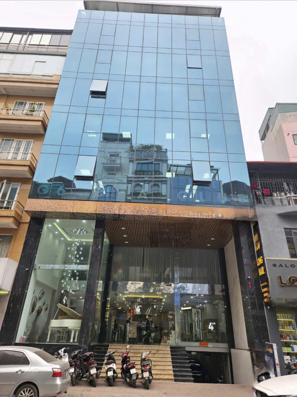 Bán nhà MP Võ Chí Công, Nghĩa Đô, Cầu Giấy DT 115m2, MT 10m, 2 mặt tiền xịn, 63.9 tỷ