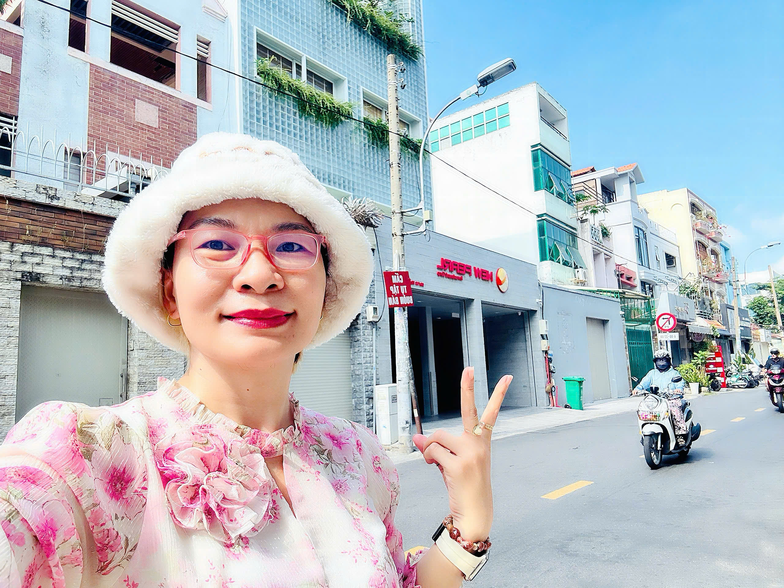 BÁN SIÊU PHẨM CÓ HẦM RẤT HIẾM MT Đ.TRẦN KHÁNH DƯ, QUẬN 1 – 4M*27M – GIANG GIANG:0901611116