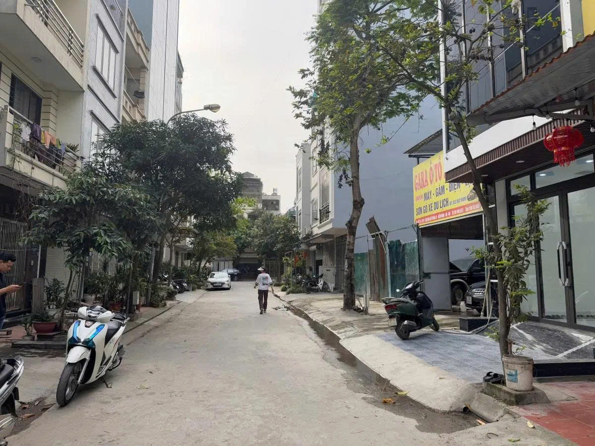 Siêu Phẩm Nhà Huyền Kỳ Hà Đông – 55m x 4 tầng giá 5.9x tỷ – Vị trí đẹp ô tô đỗ cửa