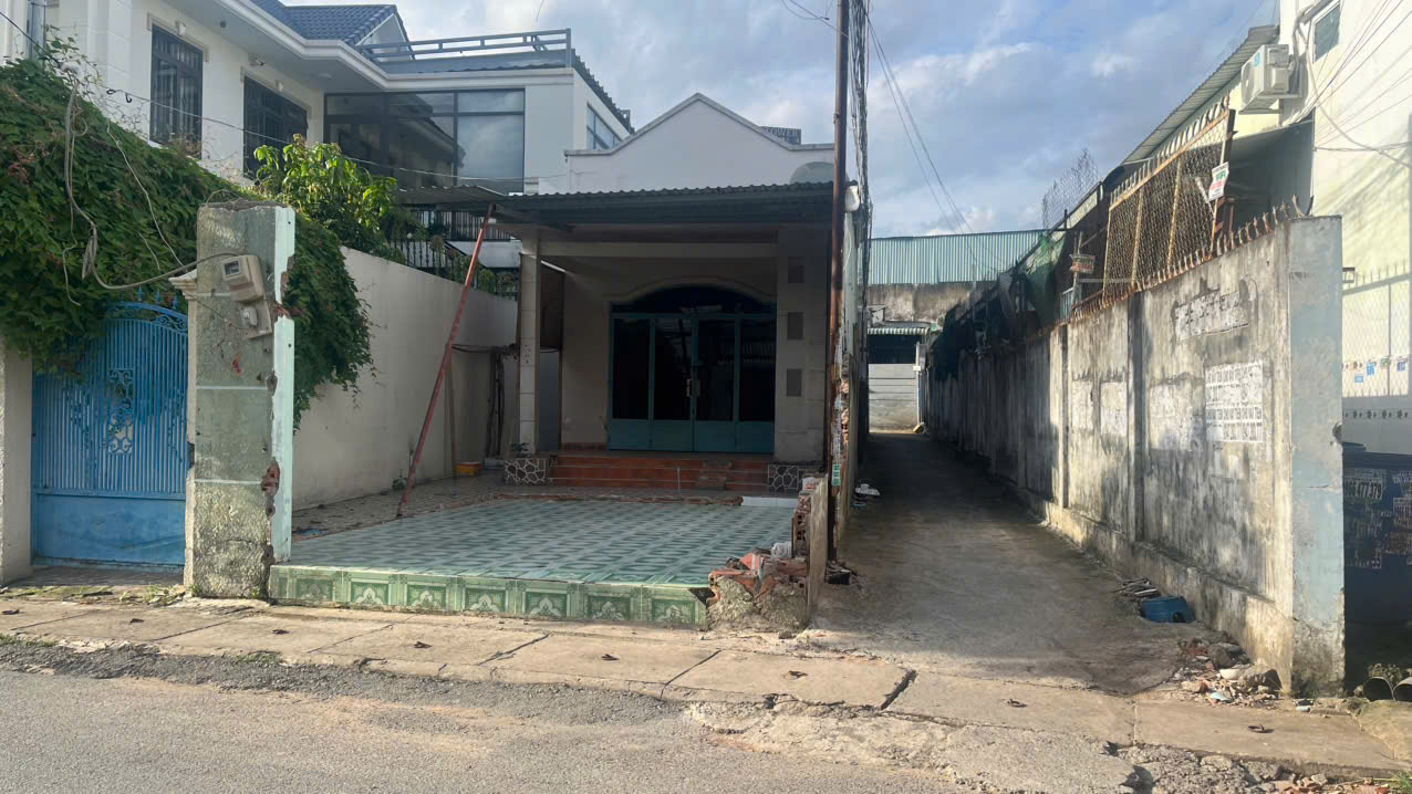 Bán nhà 156m² Đông Hòa,đường 2 ô tô thông,gần ĐHQG TPHCM,giá đầu tư