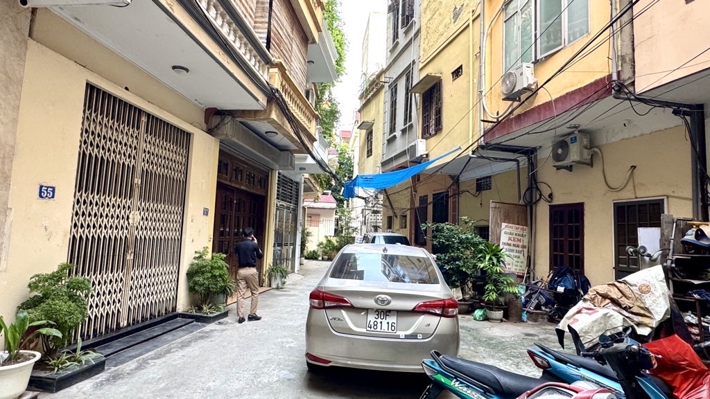 CHÙA HÀ 51M x5 TẦNG 22,6 TỶ,Ô TÔ ĐỖ CỬA,NHÀ ĐẸP,FULL NỘI THẤT