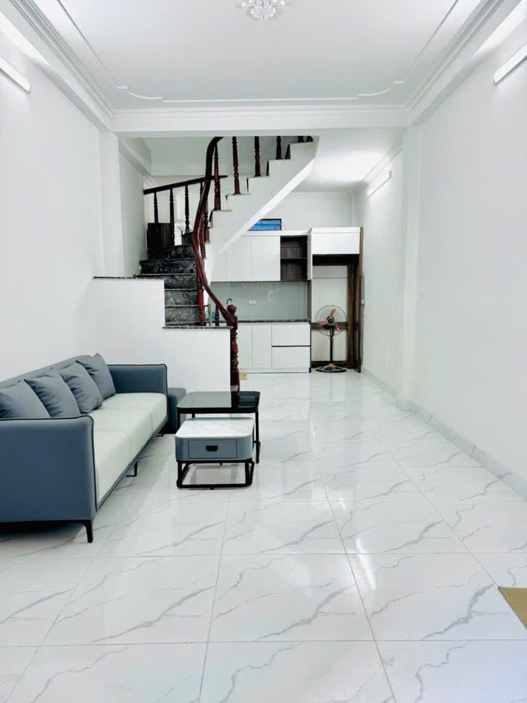 CC BÁN NHÀ GIẢI PHÓNG-30M2-5T- 7.18TỶ(TL mạnh) – SAU 2 NHÀ RA ĐƯỜNG OTO TRÁNH- NGÕ RỘNG 3 GÁC