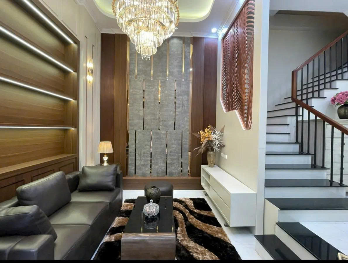 Bán nhà Văn Phú – Hà Đông 35m  x 4 tầng MT 3.6M, giá 7.94 tỷ NHÀ ĐẸP Ở NGAY – LÔ GÓC – NGÕ THÔNG – CÁCH ĐƯỜNG Ô TÔ 20M – FULL NỘI THẤT VIP