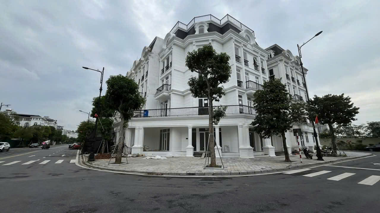 🏡 Bán liền kề Louis City Đại Mỗ – Trung tâm khu đô thị – 25 tỷ.