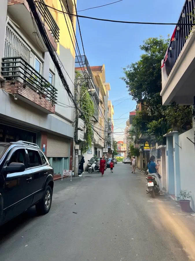 BÁN NHÀ NGÔ QUYỀN – HÀ ĐÔNG DT 40M2 x 4 tầng, MT 3.2M, giá 10.85 tỷ – Ngõ ô tô