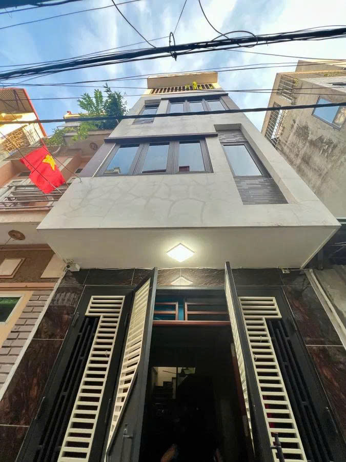 BÁN NHÀ NGÔ QUYỀN – HÀ ĐÔNG DT 40M2 x 4 tầng, MT 3.2M, giá 10.85 tỷ – Ngõ ô tô