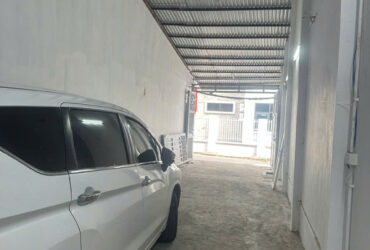 bán nhà xưởng, trước nhà 2 oto tránh nhau, xe to đỗ trong nhà tránh xe máy, nhà mặt tiền rộng, sổ đỏ,chính chủ