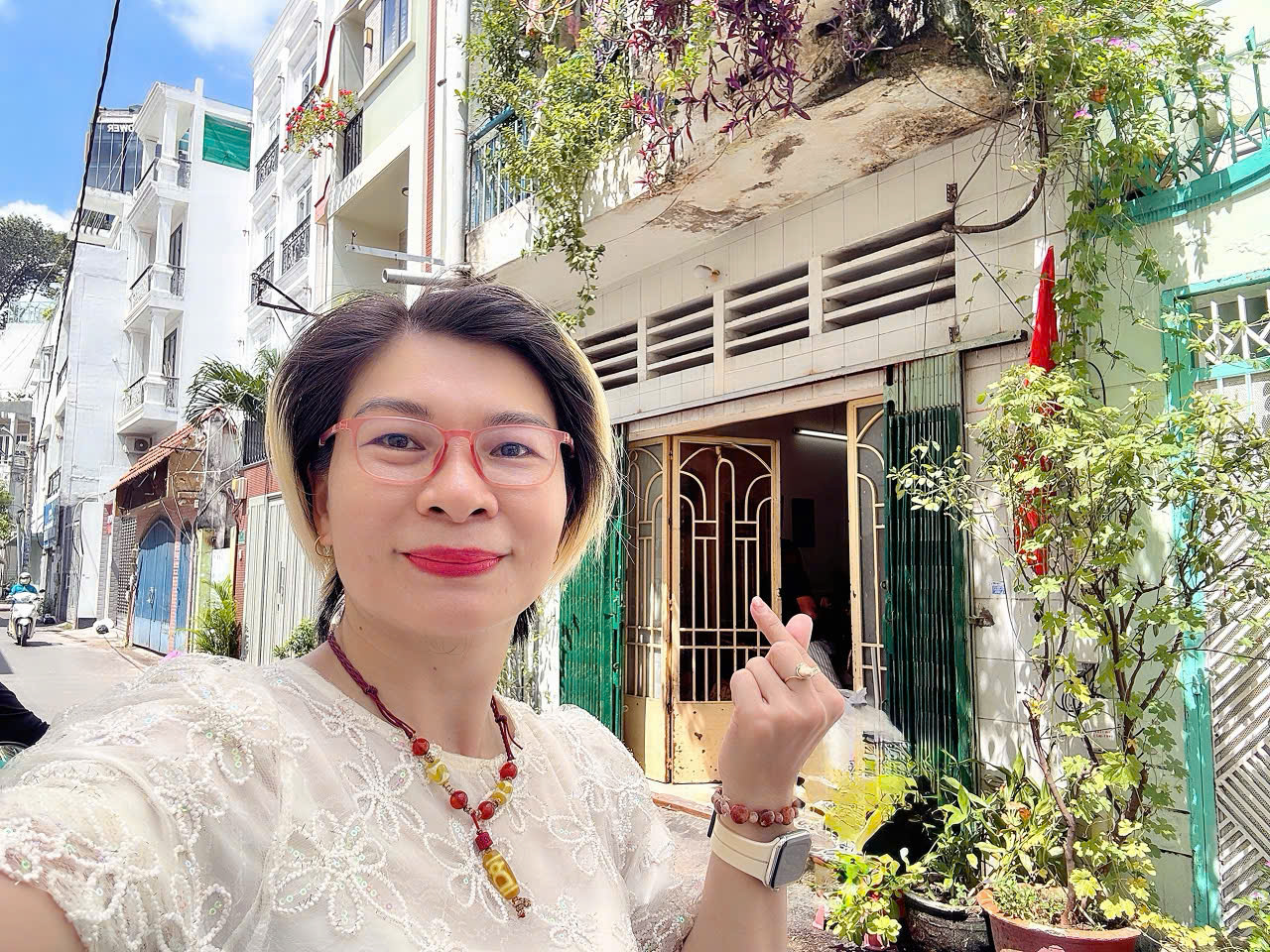 BÁN NHÀ 2 TẦNG MẶT TIỀN KD ĐƯỜNG HUYỀN QUANG, QUẬN 1 – 4M*16M – CHỈ 15,5T – CHÍNH CHỦ Ở XƯA NAY