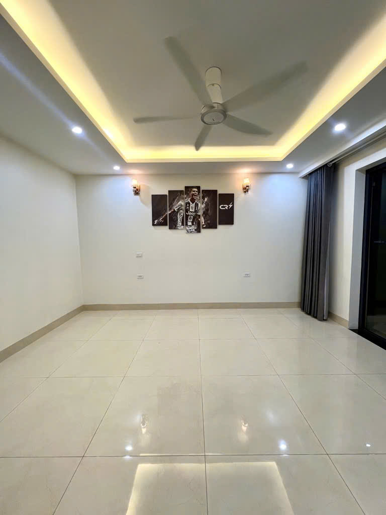 SIÊU VIP YÊN NGHĨA 32M VIEW HỒ _5 TẦNG _ 15M RA OTO TRÁNH SIÊU THOÁNG _KHÔNG QUY HOẠCH _ NỞ HẬU HƠN 6 TỶ