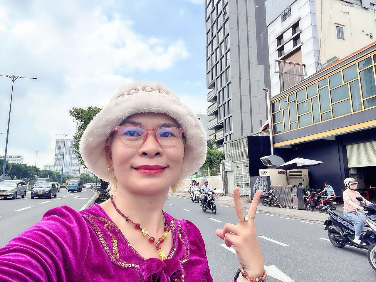 BÁN NHÀ 2 TẦNG MTKD 4M VIEW SÔNG Đ.VÕ VĂN KIỆT, QUẬN 1 – 88M2 NGANG 4M*23M – XUNG QUANH CAO ỐC VĂN PHÒNG KINH DOANH ĐA NGÀNH ĐỈNH