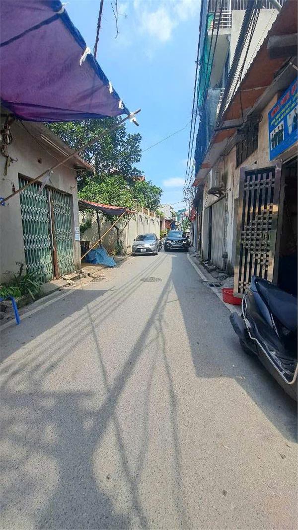 BÁN NHÀ NGÕ 61 PHỐ TRẠM – DIỆN TÍCH 39.8M² – MẶT TIỀN 4.5M – 4 TẦNG – GIÁ 8.85 TỶ