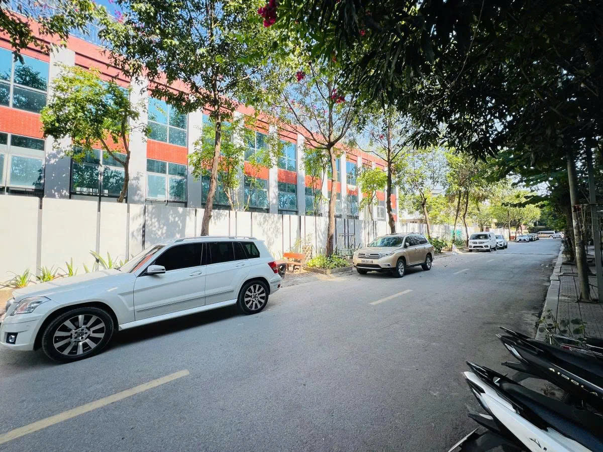 BÁN LK VĂN PHÚ – HÀ ĐÔNG 90M X 4 TẦNG, MT 4.5M – NGAY CÔNG VIÊN – GIÁ CHỈ 21.9 TỶ