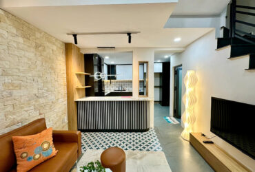 BÁN NHÀ MÊ ĐÚC 3 TẦNG HẺM 2m5-3m THÁP BÀ, NHA TRANG.