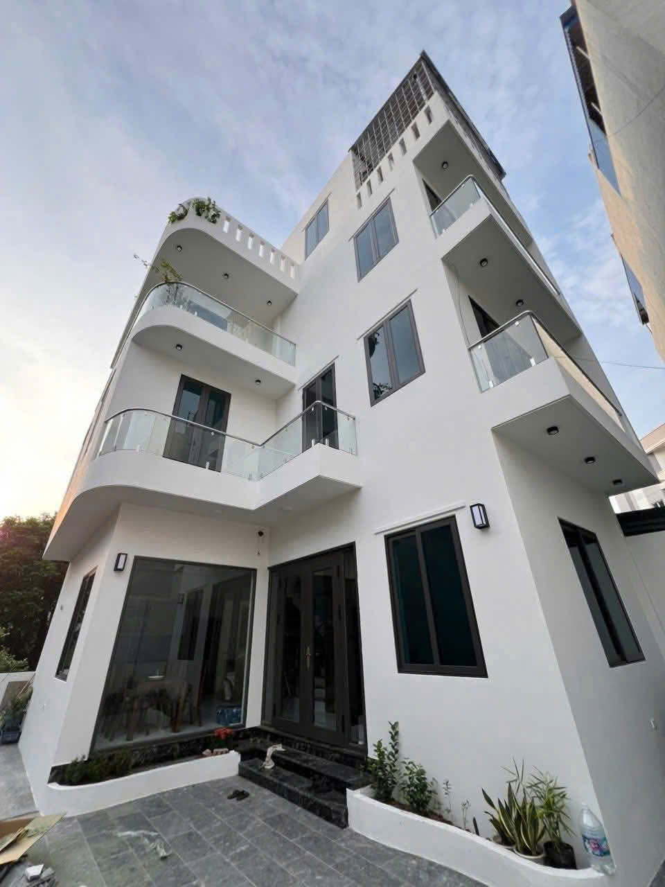 BÁN NHÀ TRUNG TÂM LONG BIÊN – GIÁ ĐẦU TƯ