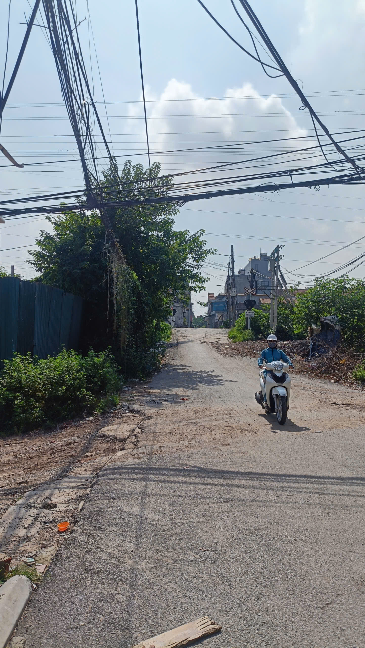 Bán 220m đất quận Long Biên đường 17m chỉ nhỉnh 3 tỷ