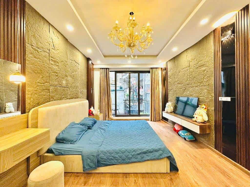 BÁN NHÀ ĐẸP HỒNG TIẾN LONG BIÊN, DÂN XÂY, NGÕ THÔNG, OTO,35M NHỈNH 7 TỶ(TL)