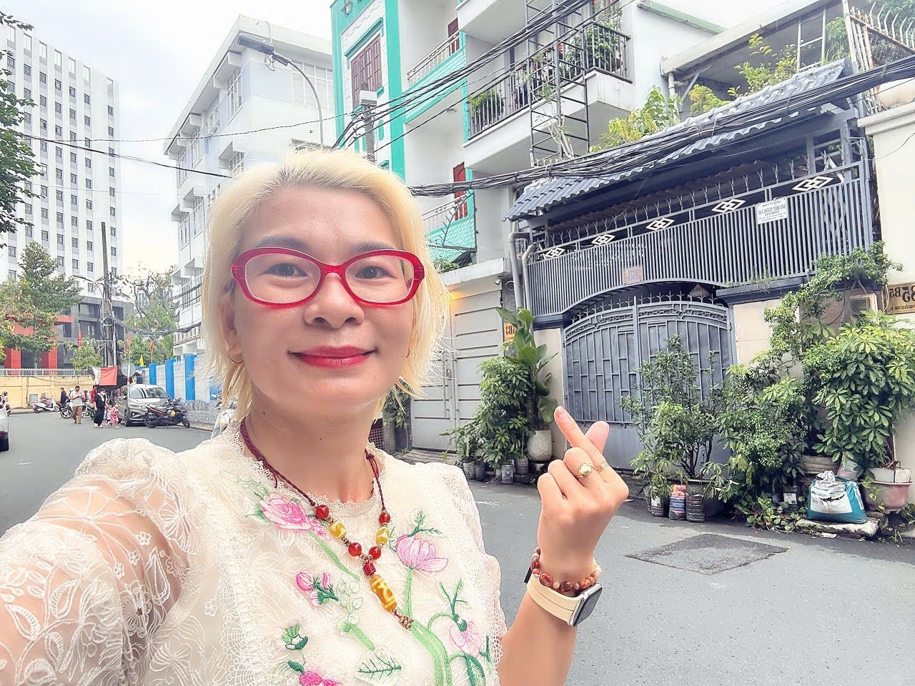 HIẾM NGANG 6,8M*16M – BÁN NHÀ 4 TẦNG MT Đ.NGUYỄN TRÃI, QUẬN 1 – KHÔNG CÓ CĂN THỨ 2 SO SÁNH VỊ TRÍ ĐỈNH