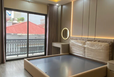 SIÊU ĐẸP, BÁN NHÀ NGUYỄN SƠN LONG BIÊN, THANG MÁY-OTO VÀO NHÀ-NGÕ THÔNG-NỞ HẬU, 52M NHỈNH 17 TỶ(TL)