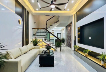 BÁN NHÀ NGUYỄN VĂN CỪ LONG BIÊN, DÂN XÂY, OTO,NGÕ THÔNG,42M NHỈNH 8 TỶ